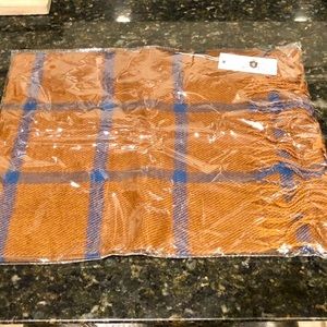 Honorable Beast Men's Brown Blue-Patterned Scarf